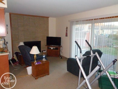 36702 Samoa Dr, Sterling Heights, MI 48312 - photo 6