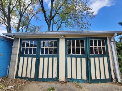 249 Roger Williams Ave, Providence, RI 02907 - photo 4