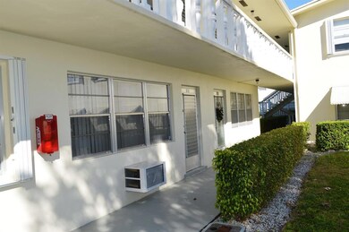 314 Camden N, West Palm Beach, FL 33417 - photo 2