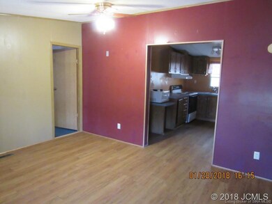 Spacious living room