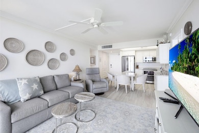 180 Seaview Ct #215, Marco Island, FL 3