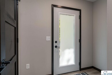 3122 Scotch Ln, Mankato, MN 56001 - photo 2