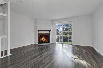 5635 Wigmore Dr unit 51B, Columbus, OH 43235 - photo 3