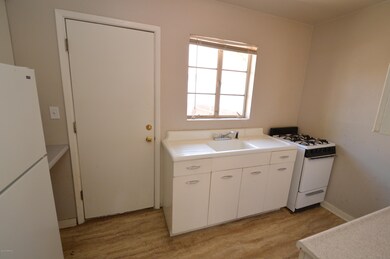 1401 E 10th St unit 2, Tucson, AZ 85719 - photo 4