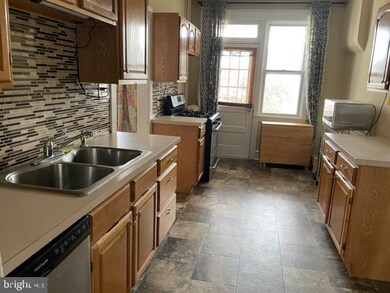 29 N 25th St, Reading, PA 19606 - photo 7