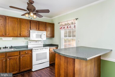 7470 Jennifer Way, Sykesville, MD 21784 - photo 2