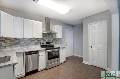 2107 E 57th St, Savannah, GA 31404 - photo 5