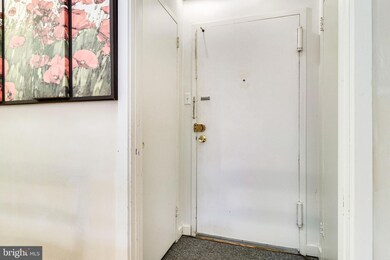 1111 Arlington Blvd unit 812, Arlington, VA 22209 - photo 5