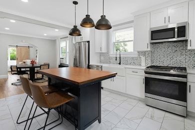 137 Rock Spring Rd, Stamford, CT 06906 - photo 6