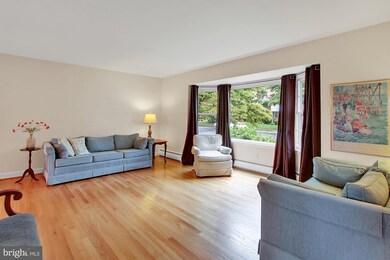 318 Holland St, Reading, PA 19607 - photo 6