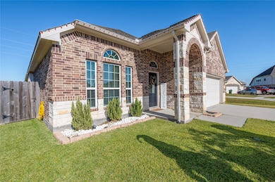 14143 Medina Dr, Baytown, TX 77523 - photo 3