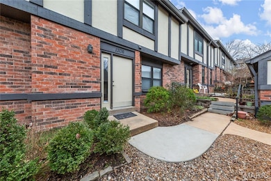 13176 Royal Pines Dr unit 2, Saint Louis, MO 63146 - photo 3