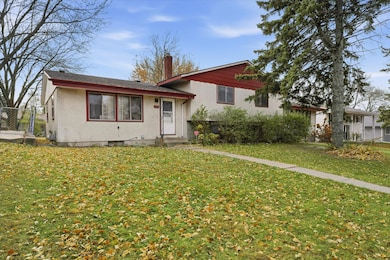 1574 Pacific St, Saint Paul, MN 55106 - photo 3