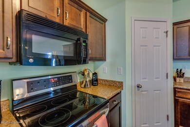 302 Gentry Crossing Blvd, Mount Washington, KY 40047 - photo 7