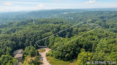 3653 Grand Bluffs Ct SW, Grand Rapids, MI 49534 - photo 4