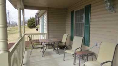 1049 Briarwood Dr, Lawrenceburg, KY 40342 - photo 6