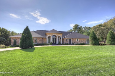 1302 Cambridge Rd, Joplin, MO 64801 - photo 2