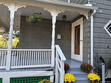 92 Walnut St, Lynbrook, NY 11563 - photo 4