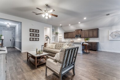 11740 Elko Ln, Fort Worth, TX 76108 - photo 5