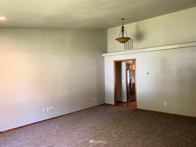 18531 Tapaderos St SE, Yelm, WA 98597 - photo 6