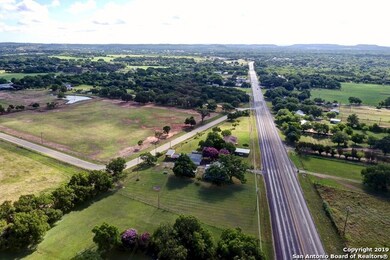 1892 W Us Highway 290, Fredericksburg, TX 78624 - photo 2