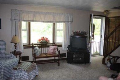 102 Conlyn Ave, Franklin, MA 02038 - photo 3