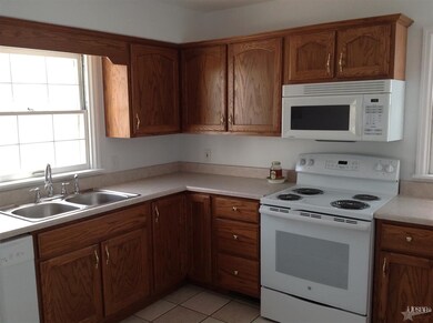 4645 E Lafayette Esplanade, Fort Wayne, IN 46806 - photo 2