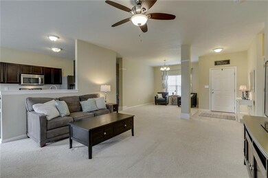 2618 Wildflower Ln, Greenwood, IN 46143 - photo 7