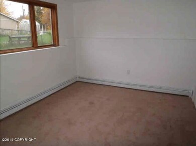 Unit2LivingRoom