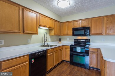 619 Admiral Dr unit 303, Annapolis, MD 21401 - photo 5