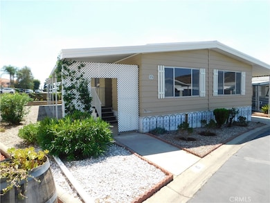 35218 Fir Ave unit 15, Yucaipa, CA 92399 - photo 2