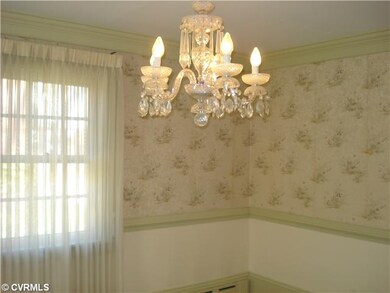 Dining Room - formal dining room, chair rail, crow