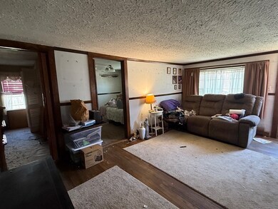 21 Evergreen St, North Dartmouth, MA 02747 - photo 5