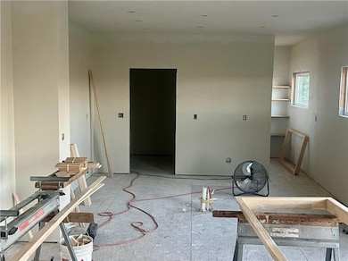 1345 N Holland Ct, Independence, MO 64056 - photo 5