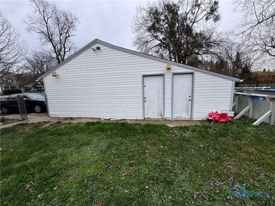 2227 Rood St, Toledo, OH 43613 - photo 5