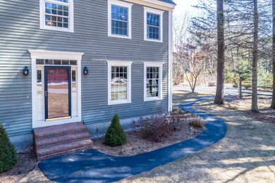 19 Hawthorne Cir, Yarmouth, ME 04096 - photo 6