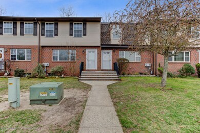01Front_Exterior