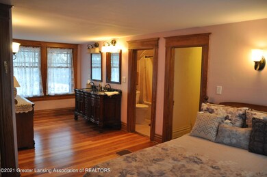 1712 Bradley Ave, Lansing, MI 48910 - photo 4