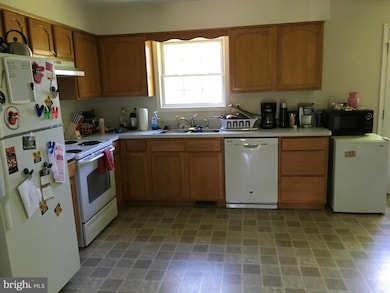 108 Driftwood Dr, Stephens City, VA 22655 - photo 2