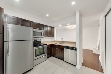 4777 Cedar Springs Rd unit 8G, Dallas, TX 75219 - photo 2