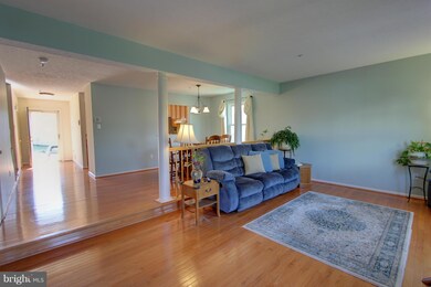 9318 Lawson Ln, Laurel, MD 20723 - photo 6