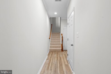 25125 Sweet Myrtle Square, Aldie, VA 20105 - photo 5