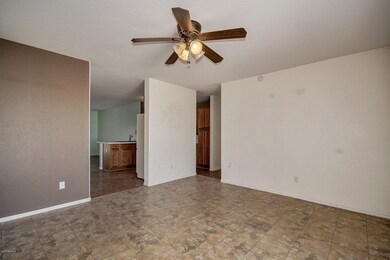 07 - Living Room