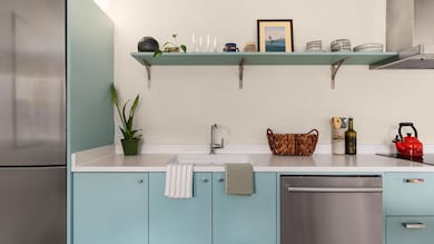 1208 Enfield Rd unit 204, Austin, TX 78703 - photo 6