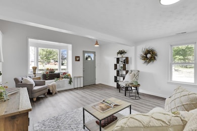 Lots Of Natural Light