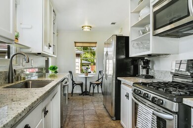 Who wouldn't want to cook in this cheery kitchen??