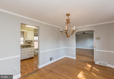 806 Earlington Rd, Havertown, PA 19083 - photo 6