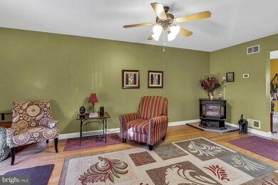 1023 Lily Ln, Temple, PA 19560 - photo 6