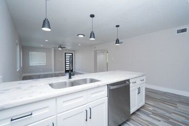 4105 Lumber Ln, Houston, TX 77016 - photo 7