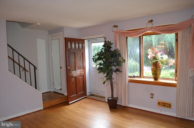 657 S Wickham Rd, Baltimore, MD 21229 - photo 2